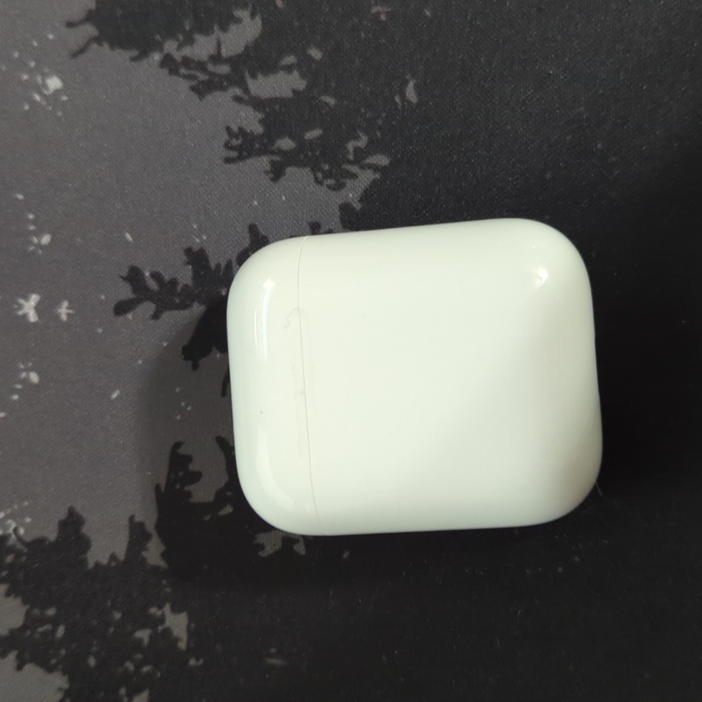 Apple airpods